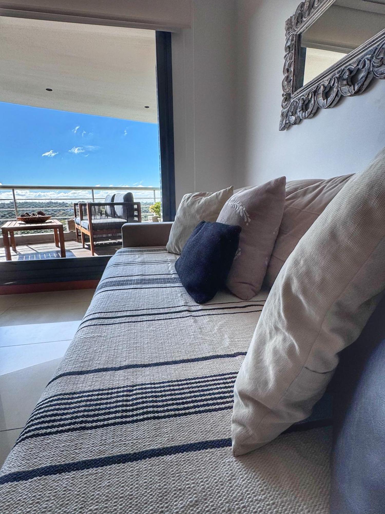 Apartamentos Torre Tressesenta Punta del Este Room photo